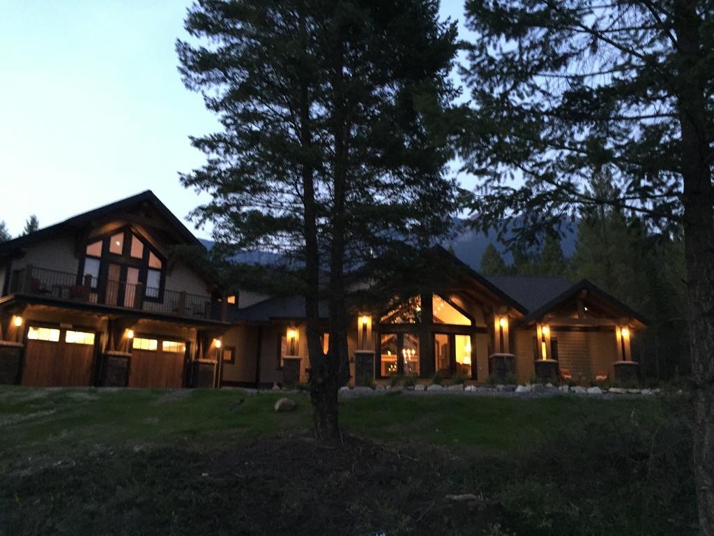 Radium Elk Park B & B レイディアム・ホット・スプリングス エクステリア 写真